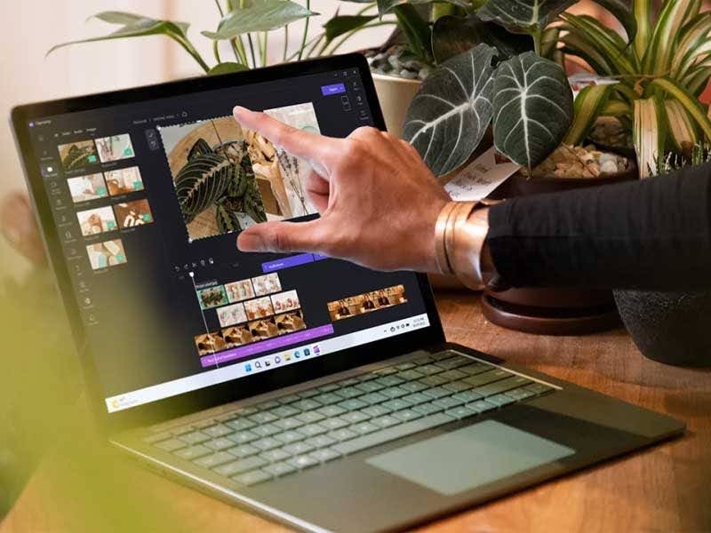 مقایسه سرفیس پرو 10 و مک بوک ایر M3 از نظر عمر باتری